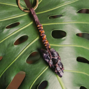 Nyckelring med ametist, brun